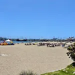 Beachfront With Ocean Views Daire *