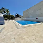 Beachfront With Ocean Views *
