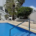 Daire Beachfront With Ocean Views