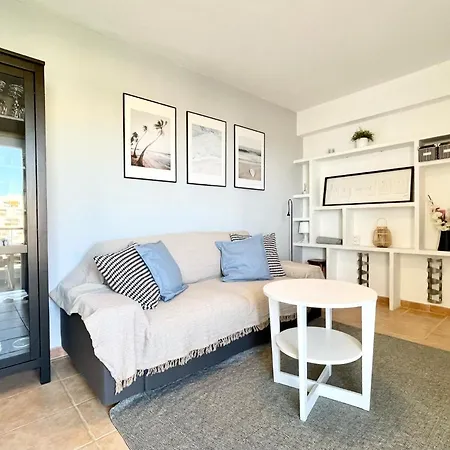Apartment Beachfront With Ocean Views *