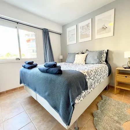 Beachfront With Ocean Views Apartman *