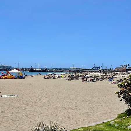Beachfront With Ocean Views Apartman *