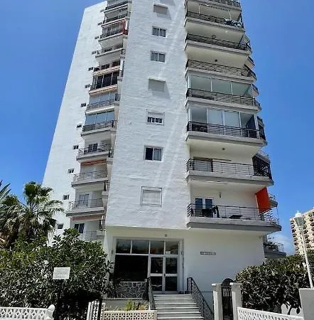 Beachfront With Ocean Views Apartman *