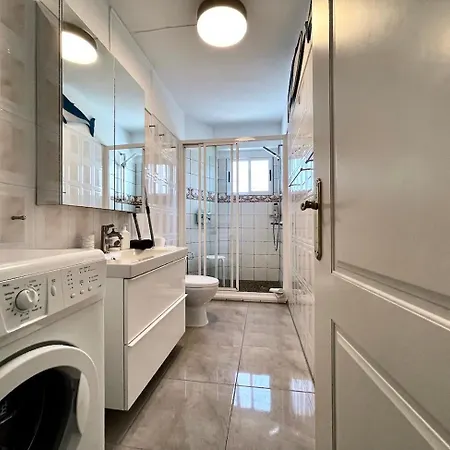Beachfront With Ocean Views Apartman *